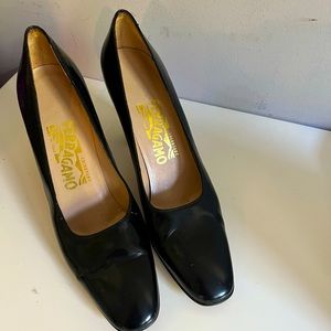 Ferragamo black pumps size 8